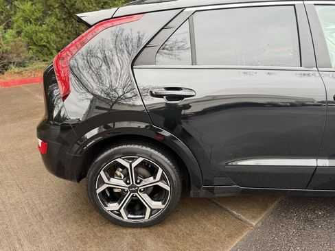 Used 2023 Kia Niro EX Touring image 15