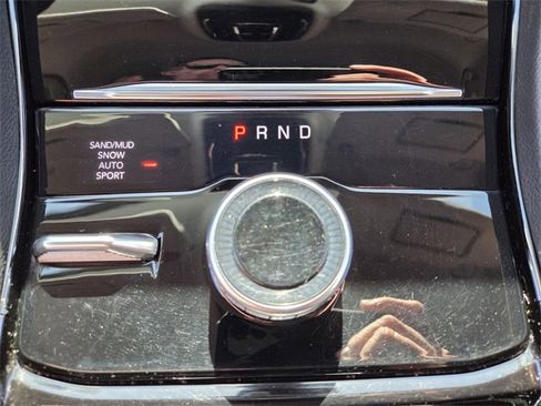 Used 2023 Jeep Grand Cherokee Limited w/ Black Appearance Package image 31