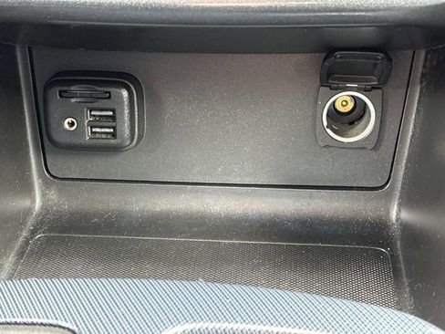 Used 2019 Chevrolet Colorado Z71 AWD/4WD image 31