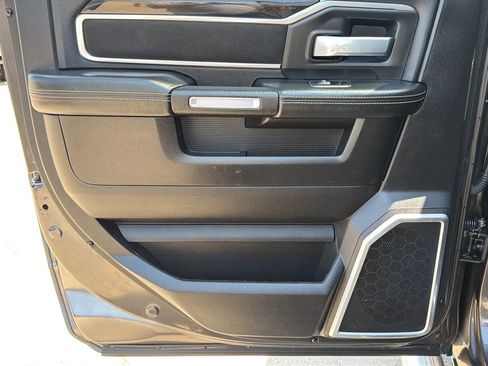 Used 2019 RAM 2500 Laramie AWD/4WD image 15