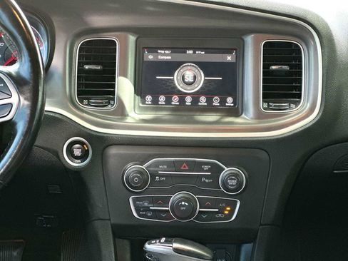 Used 2022 Dodge Charger SXT w/ Leather Interior Group RWD image 26