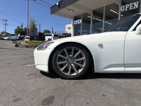 Used 2006 Honda S2000 image 2