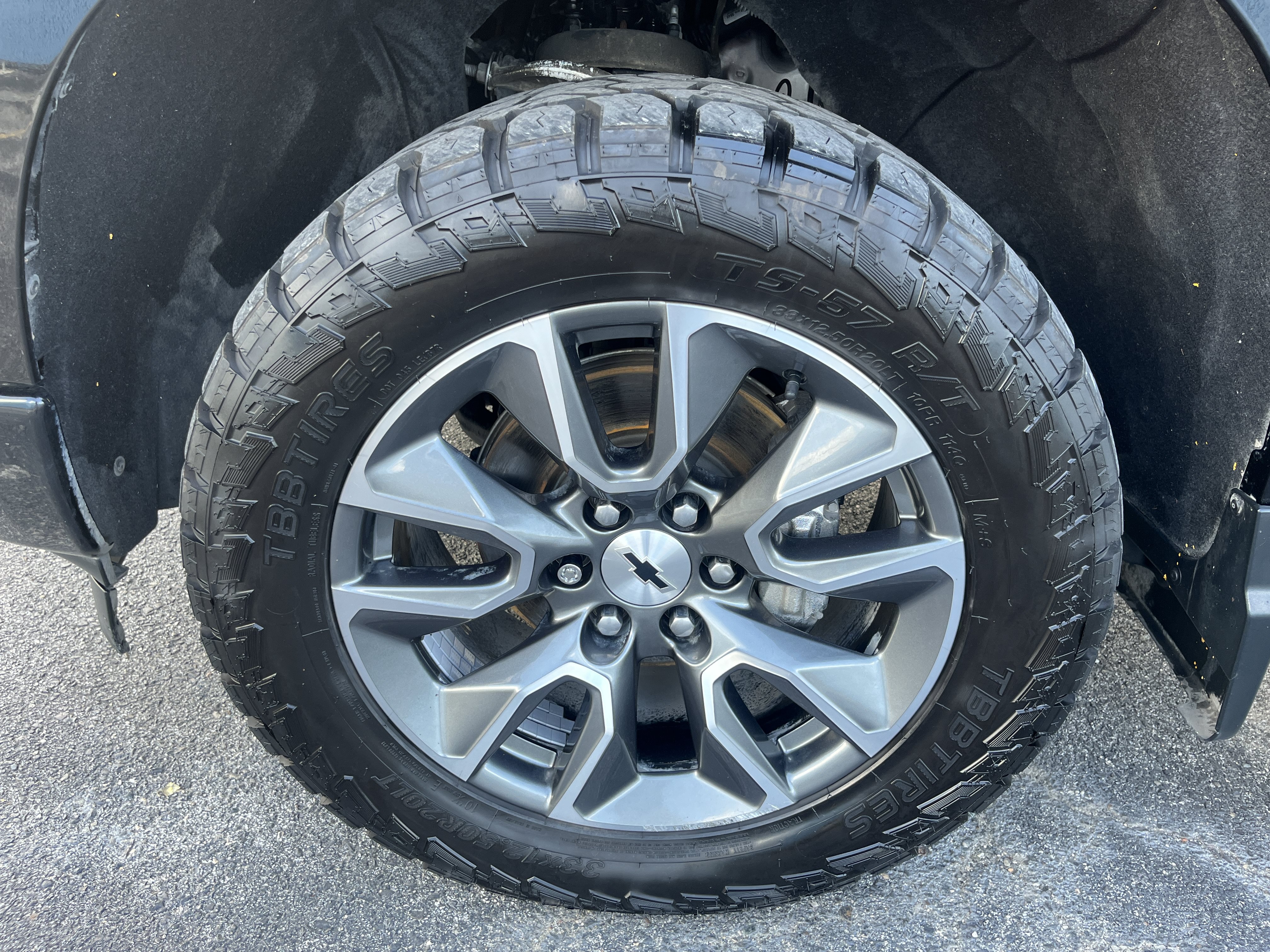 Used 2023 Chevrolet Silverado 1500 RST AWD/4WD image 9