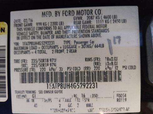 Used 2016 Ford Mustang Premium RWD image 33