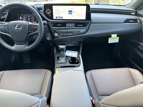New 2025 Lexus ES 350 w/ Premium Package image 15