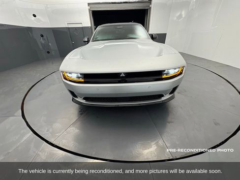 Used 2025 Dodge Charger R/T w/ Quick Order Package 25M R/T image 9