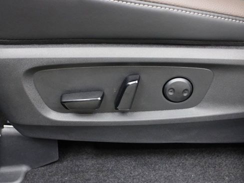 New 2026 Nissan Pathfinder Platinum FWD image 19