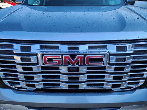 New 2026 GMC Terrain Denali image 10