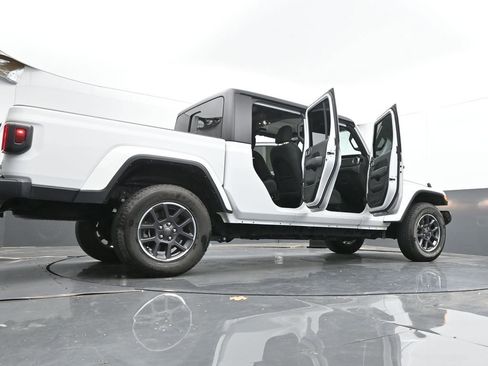 Used 2023 Jeep Gladiator Overland image 73