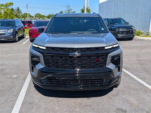 Certified 2025 Chevrolet Traverse RS w/ LPO, Floor Liner Package image 3