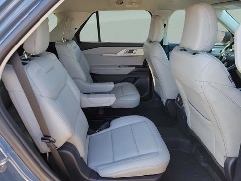 New 2026 Ford Explorer Active w/ Active Comfort Package image 12