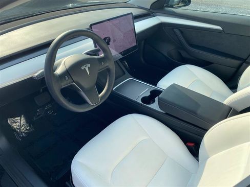 Used 2022 Tesla Model 3 Long Range image 10