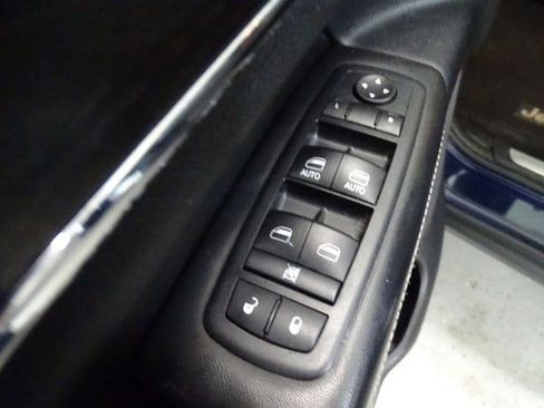 Used 2014 Jeep Grand Cherokee Limited AWD/4WD image 10