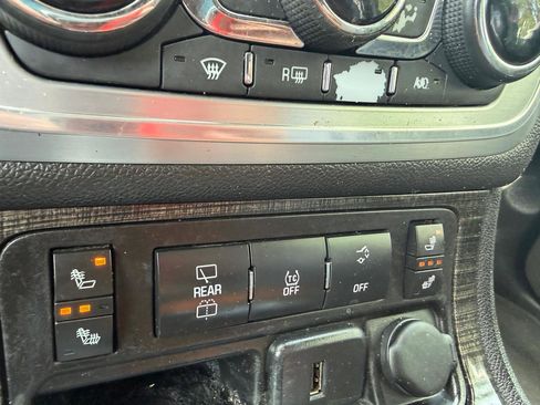 Used 2017 GMC Acadia Limited SLT image 22