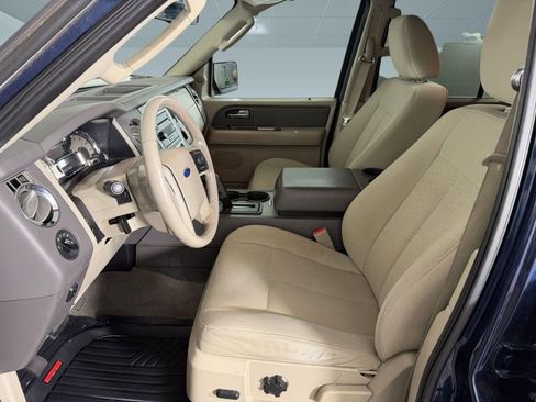 Used 2014 Ford Expedition XLT RWD image 4
