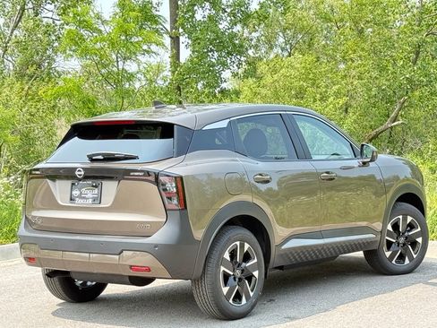 Certified 2025 Nissan Kicks SV AWD/4WD image 7