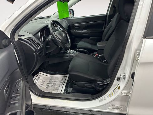 Used 2015 Mitsubishi Outlander Sport ES image 9