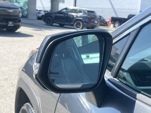 Used 2021 Toyota RAV4 XLE Premium w/ Carpet Mat Package (TMS) image 20