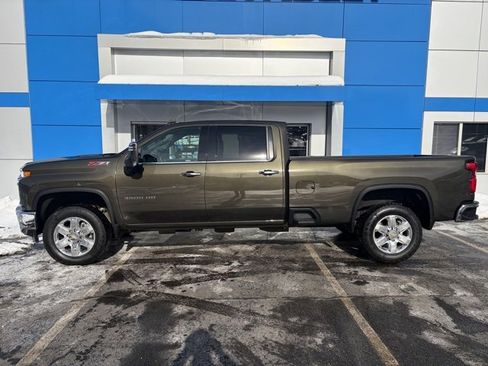 Used 2023 Chevrolet Silverado 3500 LTZ image 4