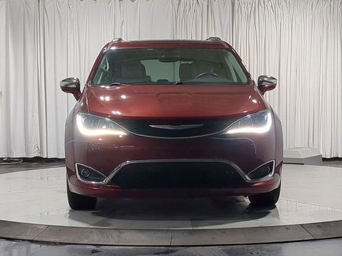 Used 2017 Chrysler Pacifica Limited w/ UConnect Theater Package image 21