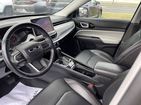 Used 2022 Jeep Compass Limited AWD/4WD image 4