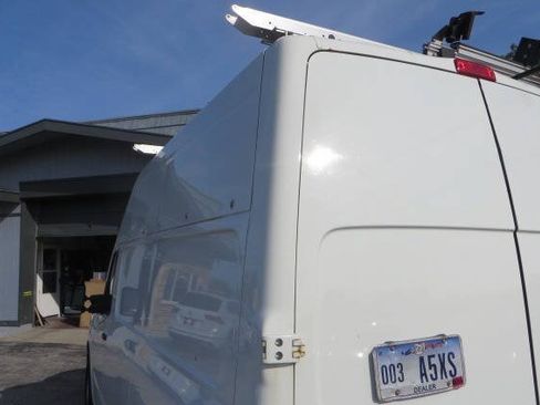 Used 2019 Nissan NV 2500 SV RWD image 31