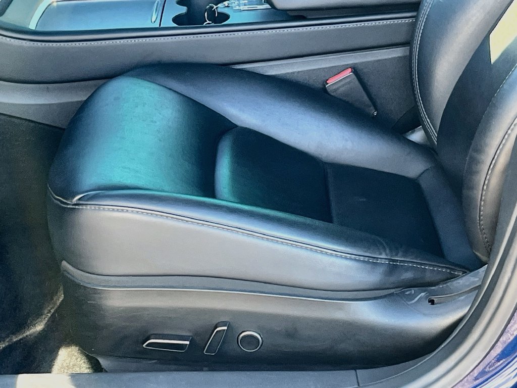 Used 2023 Tesla Model 3 Standard Range RWD image 18