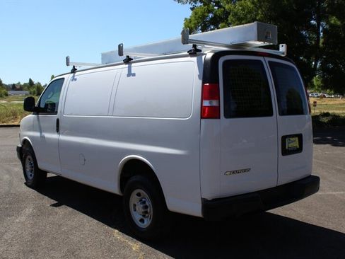 Used 2020 Chevrolet Express 2500 w/ Driver Convenience Package RWD image 3