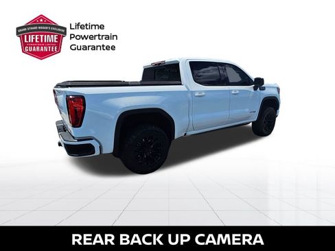Used 2023 GMC Sierra 1500 AT4 w/ Technology Package AWD/4WD image 9