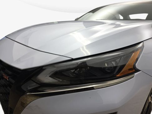 Used 2024 Nissan Altima 2.5 SR w/ SR Premium Package FWD image 29