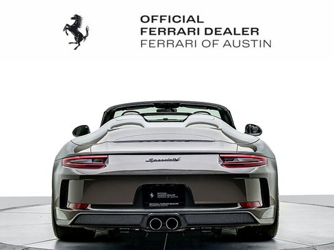 Used 2019 Porsche 911 Speedster RWD image 7