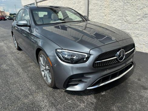 Used 2023 Mercedes-Benz E 350 4MATIC Sedan image 2