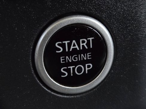 Used 2023 Nissan Rogue SV FWD image 27