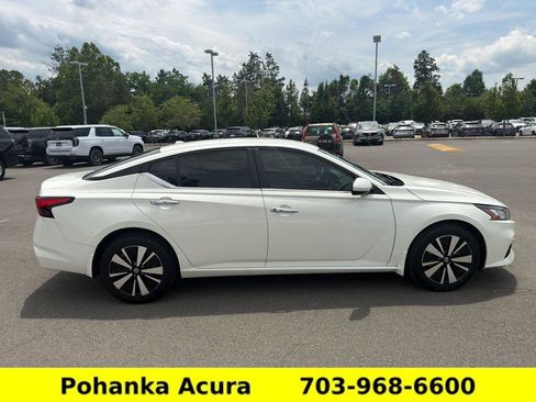 Used 2021 Nissan Altima 2.5 SV AWD/4WD image 8