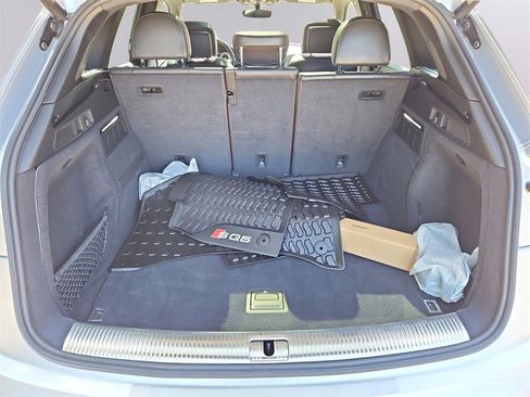 Used 2023 Audi SQ5 Premium Plus w/ Premium Plus Package image 37