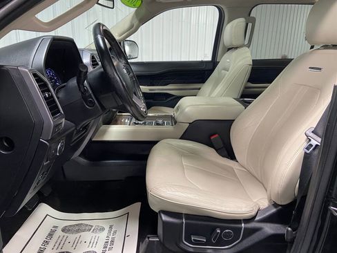 Used 2018 Ford Expedition Max Platinum image 9