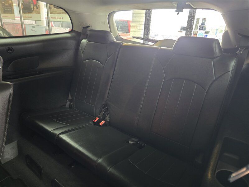 Used 2017 Buick Enclave Leather AWD/4WD image 11