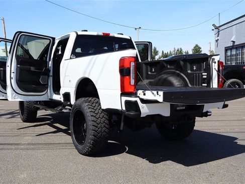 Used 2024 Ford F250 Platinum AWD/4WD image 41