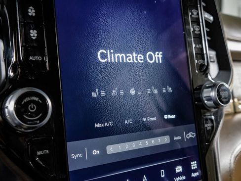 Used 2022 RAM 3500 Limited image 28