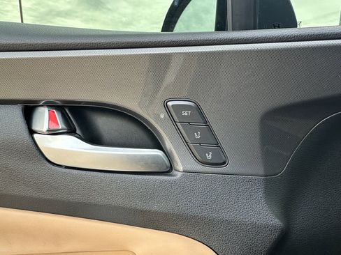 Used 2023 Hyundai Santa Fe Calligraphy image 11