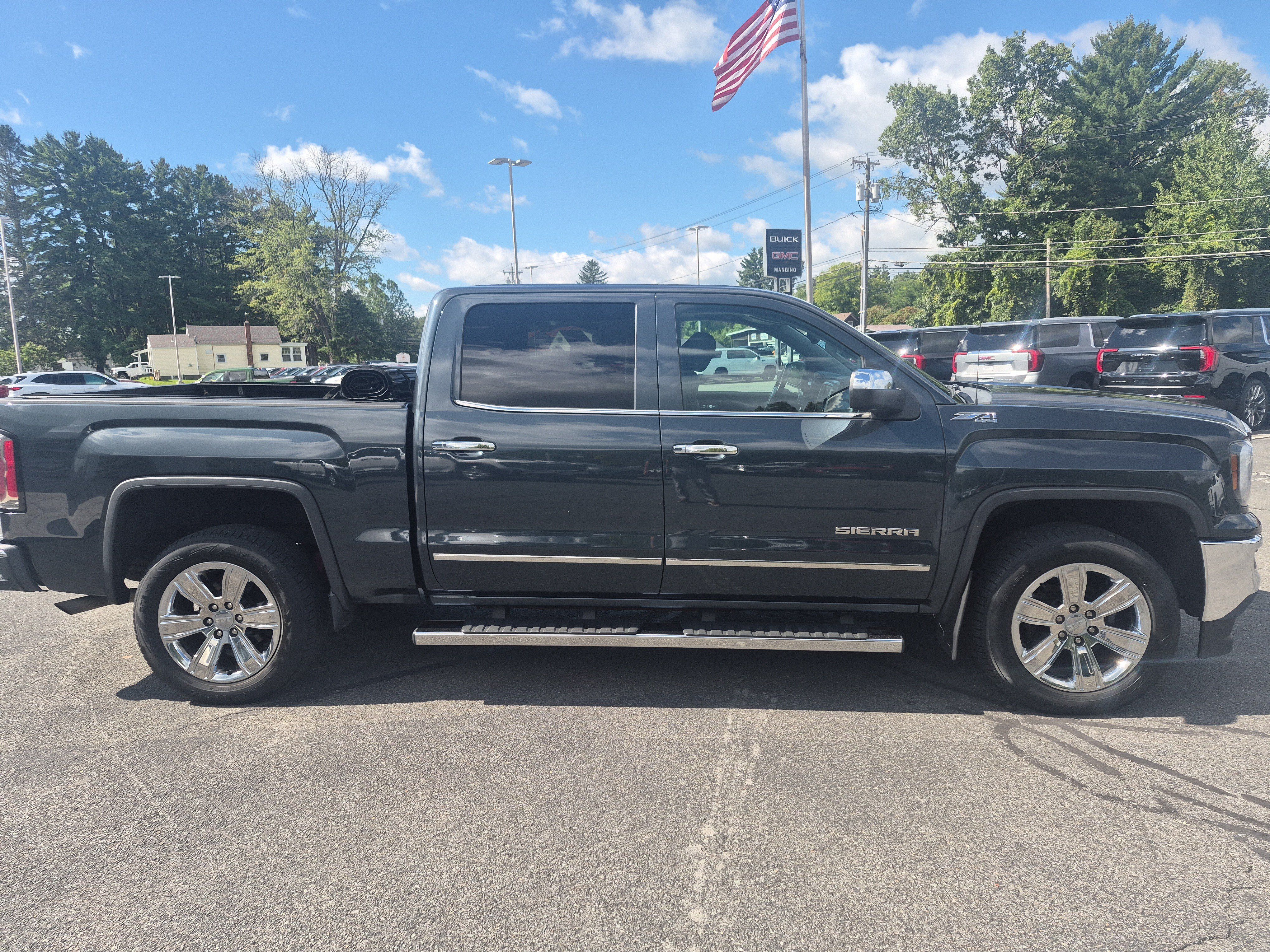 Used 2018 GMC Sierra 1500 SLT AWD/4WD image 6