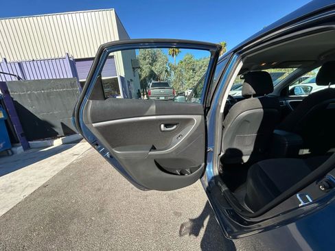 Used 2016 Hyundai Elantra GT image 10