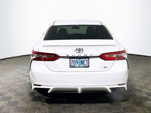 Certified 2019 Toyota Camry SE image 7