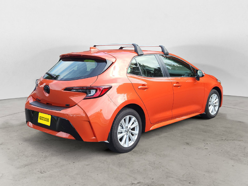 Used 2025 Toyota Corolla SE FWD image 5