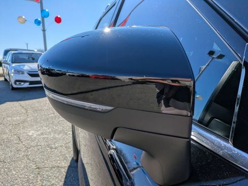 New 2025 Nissan Pathfinder SV w/ Black Appearance Package image 12