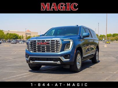 New 2025 GMC Yukon XL Denali w/ Sun & Power Step Package