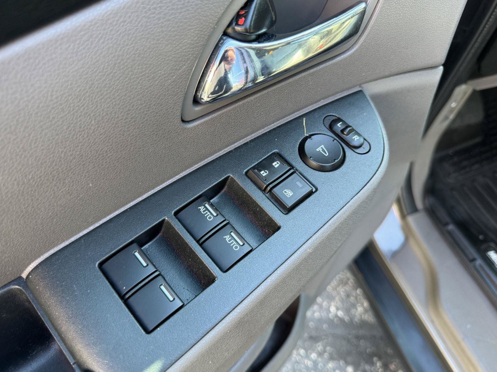 Used 2015 Honda Odyssey EX-L image 13