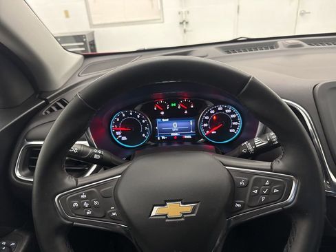 Used 2024 Chevrolet Equinox LT w/ LPO, Floor Liner Package FWD image 15