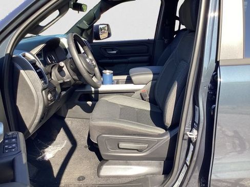 New 2026 RAM 1500 Express AWD/4WD image 11