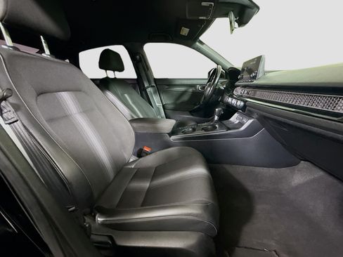 Used 2023 Honda Civic Sport image 29